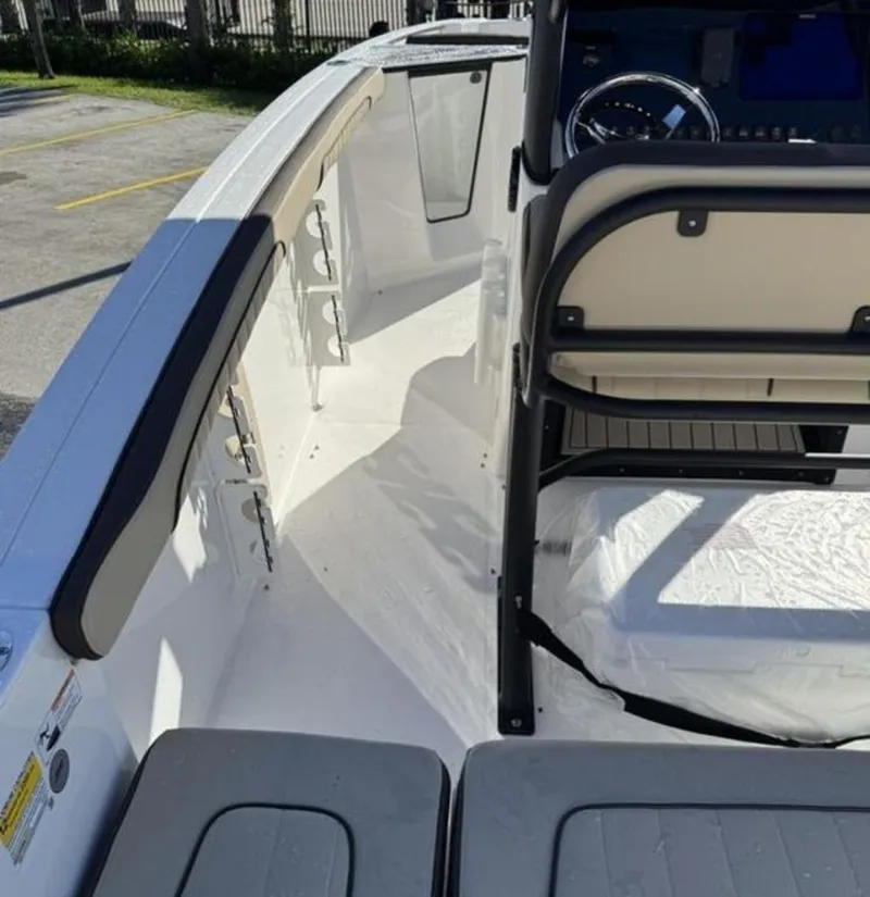 Slide: The Image of Yamaha 255 FSH Sport H 2026 - 23