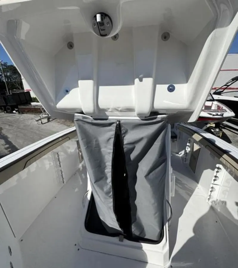 Slide: The Image of Yamaha 255 FSH Sport H 2026 - 9