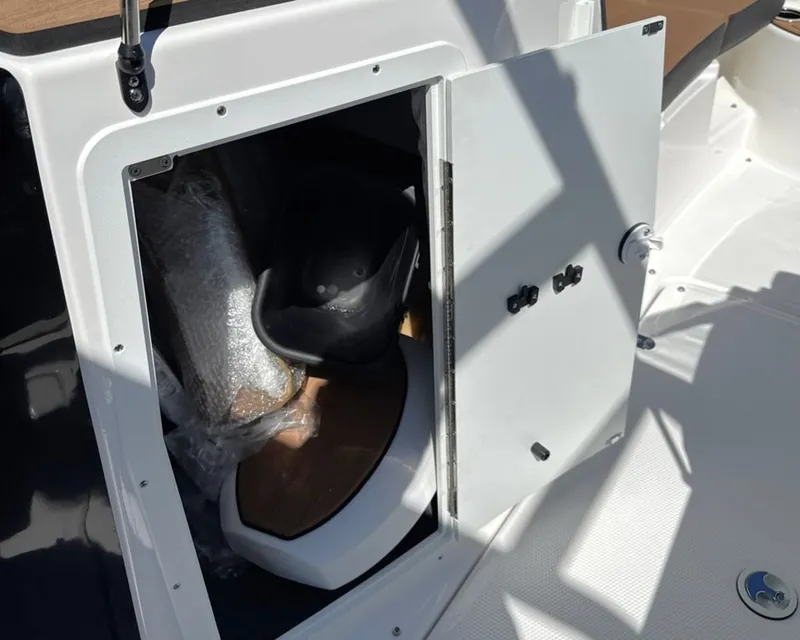 Slide: The Image of Yamaha 222SE 2026 - 24