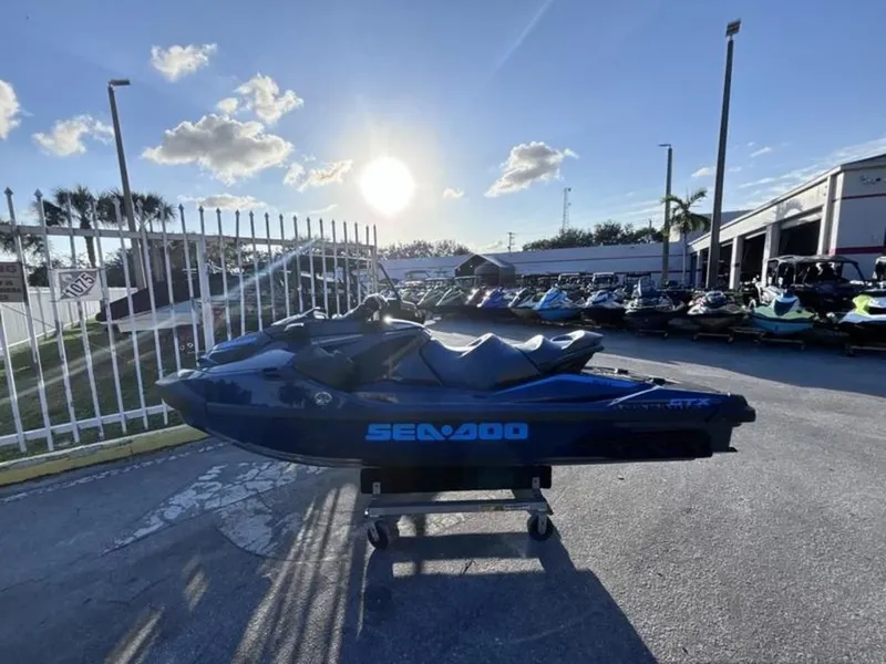 Slide: The Image of Sea-Doo GTX 300 2026 - 3