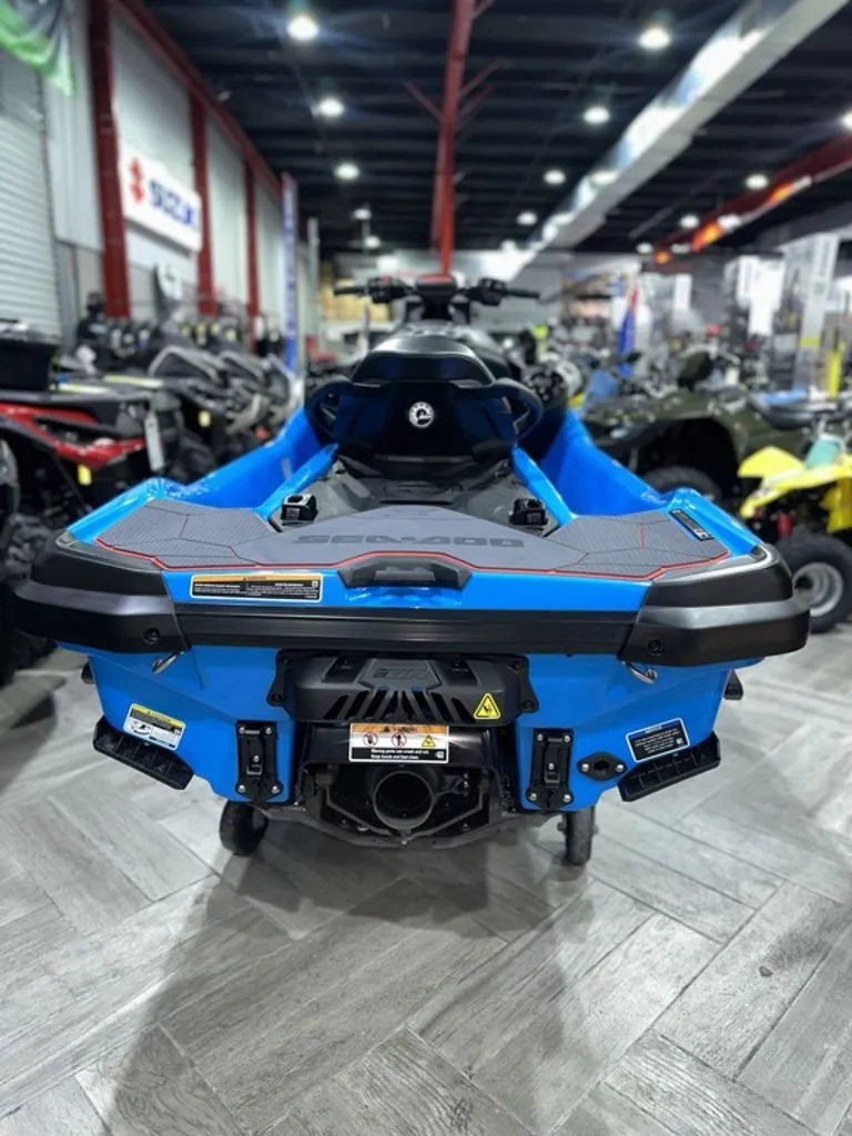 Slide: The Image of Sea-Doo RXT-X™ 325 Gulfstream Blue Premium 2026 - 11