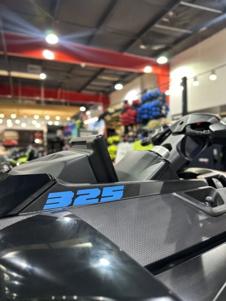 Slide: The Image of Sea-Doo RXT-X™ 325 Gulfstream Blue Premium 2026 - 13
