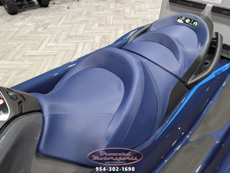 Slide: The Image of Sea-Doo GTX 300 2026 - 14