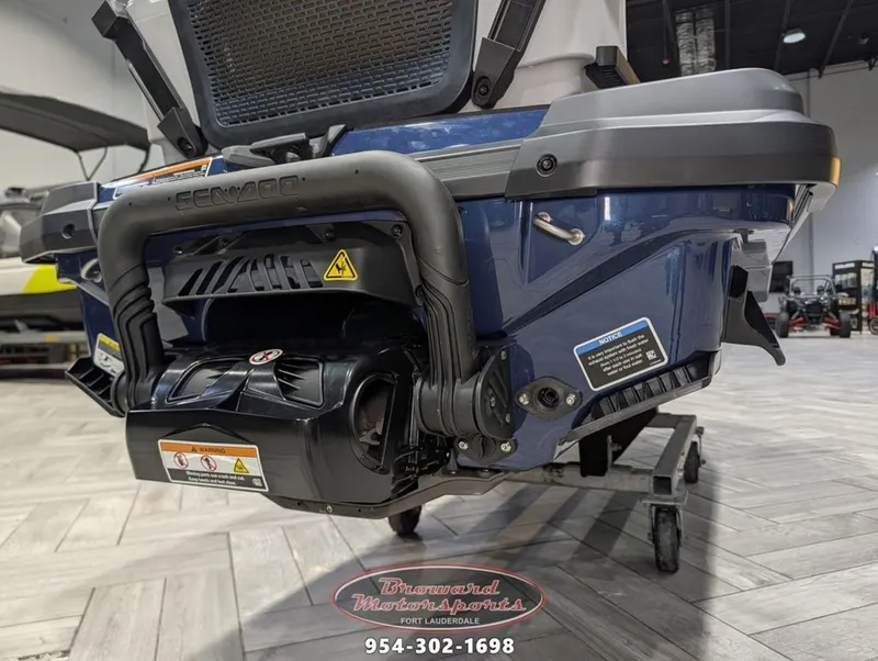 Slide: The Image of Sea-Doo GTX 300 2026 - 8