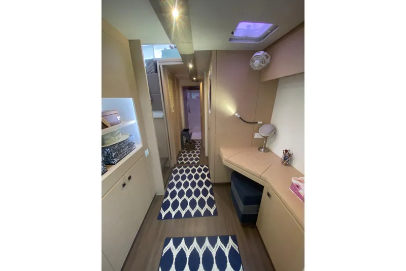 Slide: The Image of Interior of 2018 Fountaine Pajot Helia 44 Evolution yacht, featuring modern design and decor. - 19