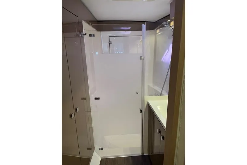Slide: The Image of Bathroom interior of 2018 Fountaine Pajot Helia 44 Evolution yacht. - 52