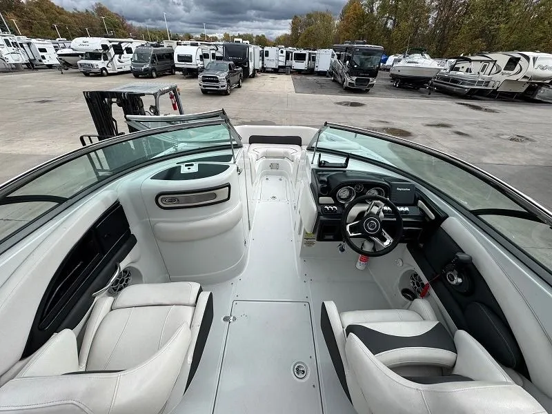 Slide: The Image of Crownline Boats E24XS 2018 - 13
