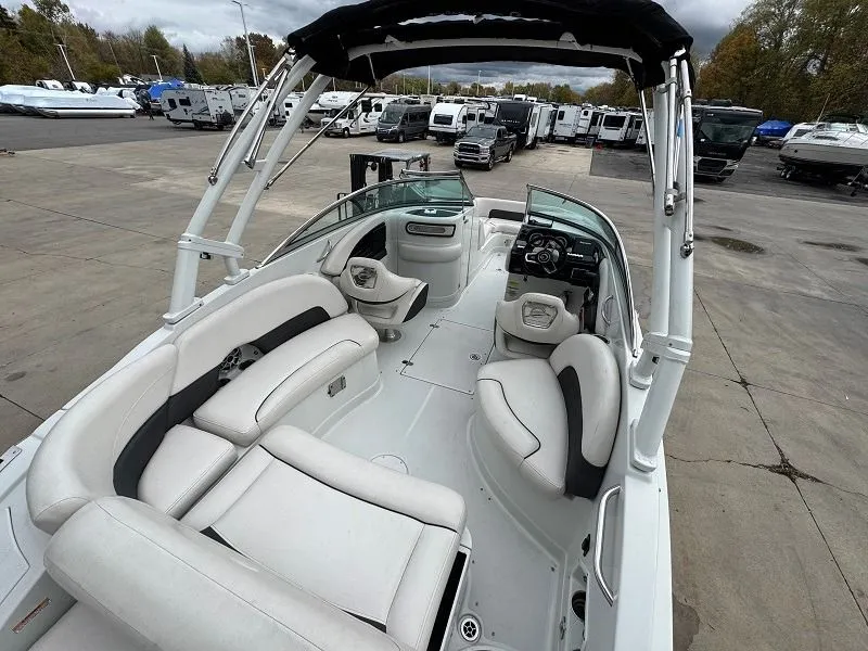Slide: The Image of Crownline Boats E24XS 2018 - 8