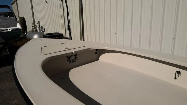 Slide: The Image of Xplor Delta 18 (Tiller) 2026 - 3