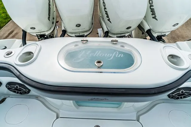 Slide: The Image of Yellowfin 39 Offshore 2018 - 18