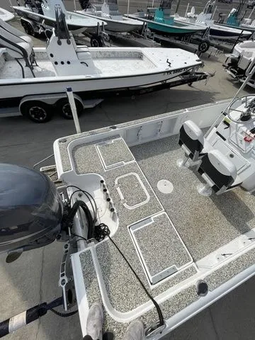 Slide: The Image of Sea Hunt 21 Xp 2011 - 6