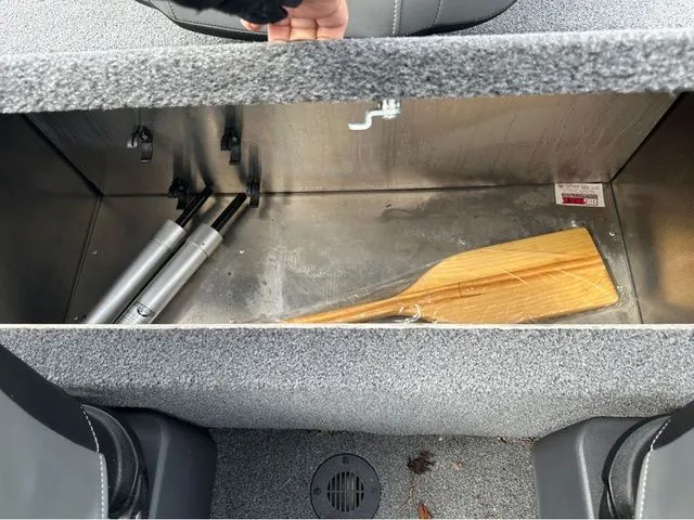 Slide: The Image of Tracker BASS TRACKER CLASSIC XL W/50HP 2025 - 15