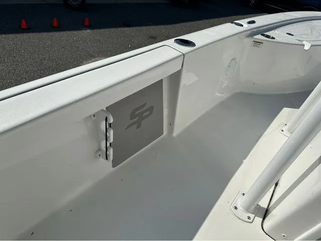 Slide: The Image of Sea Pro 230 DLX W/200 HP 2025 - 15