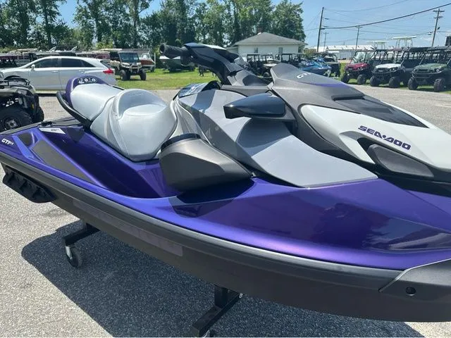 Slide: The Image of Sea-Doo GTI SE 130 2025 - 15