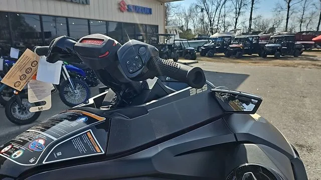 Slide: The Image of Sea-Doo RXT X 325 WITH SOUND SYSTEM 2025 - 10
