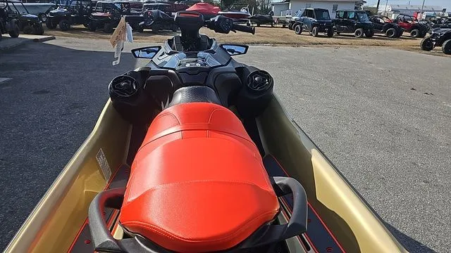 Slide: The Image of Sea-Doo RXT X 325 WITH SOUND SYSTEM 2025 - 11
