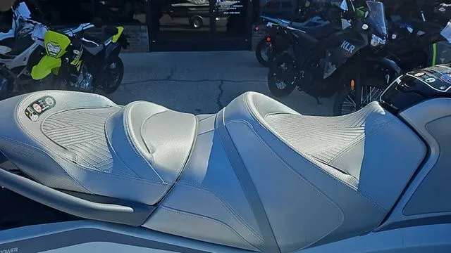 Slide: The Image of Sea-Doo GTX LIMITED 325 WITH SOUND SYSTEM 2025 - 10