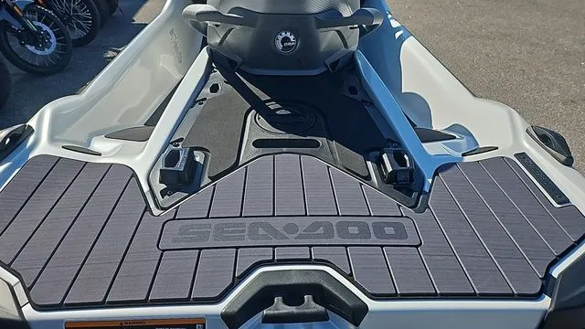 Slide: The Image of Sea-Doo GTX LIMITED 325 WITH SOUND SYSTEM 2025 - 11