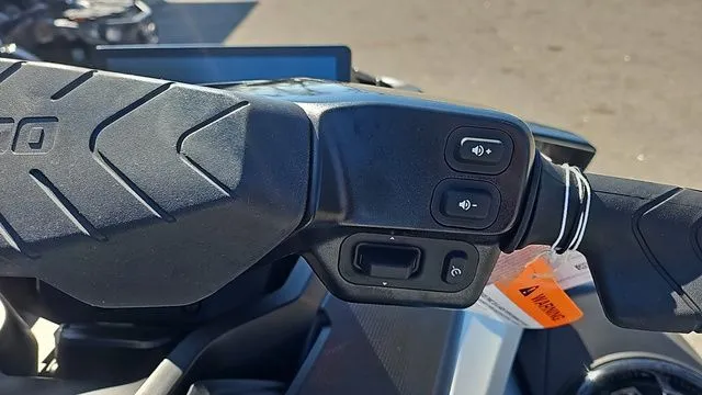 Slide: The Image of Sea-Doo GTX LIMITED 325 WITH SOUND SYSTEM 2025 - 14