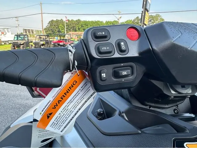 Slide: The Image of Sea-Doo GTX LIMITED 325 WITH SOUND SYSTEM 2025 - 12