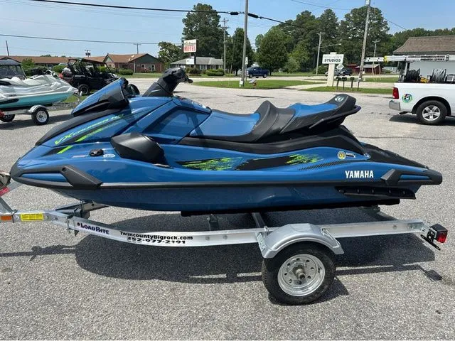 Slide: The Image of Yamaha VX Cruiser HO 2025 - 13