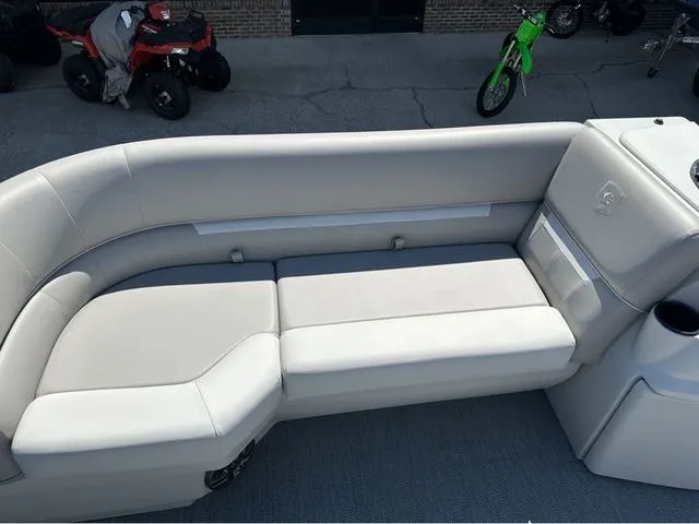 Slide: The Image of Godfrey EX 2286 SPLIT BENCH W/150HP 2026 - 12