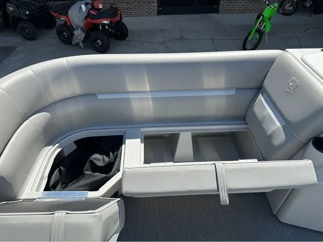 Slide: The Image of Godfrey EX 2286 SPLIT BENCH W/150HP 2026 - 13