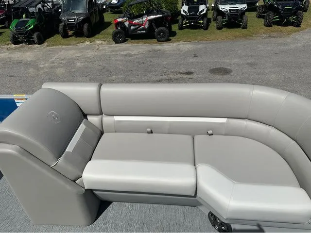 Slide: The Image of Godfrey EX 2286 SPLIT BENCH W/150HP 2026 - 14