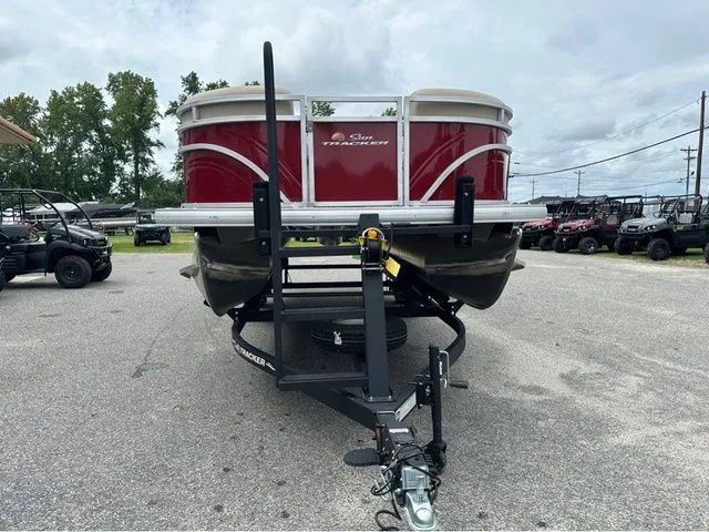 Slide: The Image of Sun Tracker PARTY BARGE 20 DLX W/90HP 2024 - 4