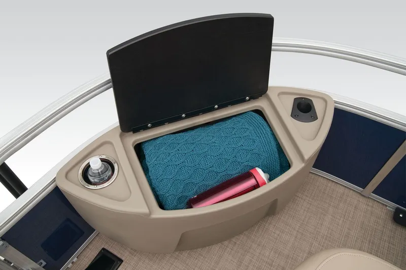 Slide: The Image of Manufacturer Provided Image: Sun Tracker Fishin' Barge 20 DLX - 18