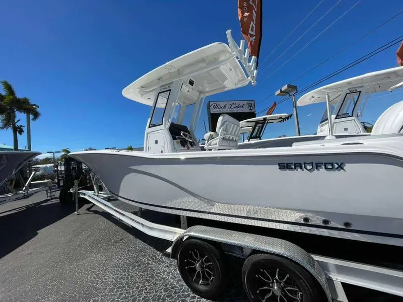 Slide: The Image of Sea Fox 248 Commander 2026 - 8