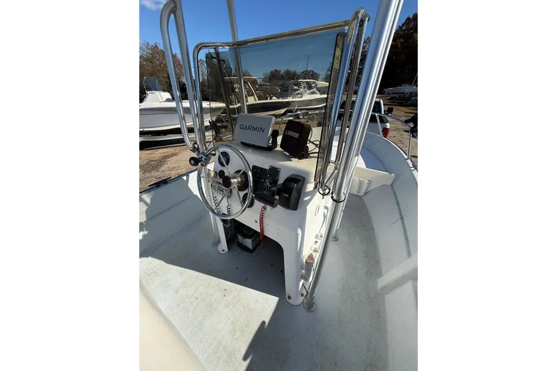 Slide: The Image of 2001 Maritime Skiff 18 boat console with Garmin navigation system. - 6