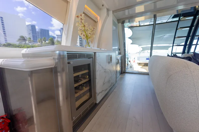 Slide: The Image of Palmer Johnson 120 2003 - 60