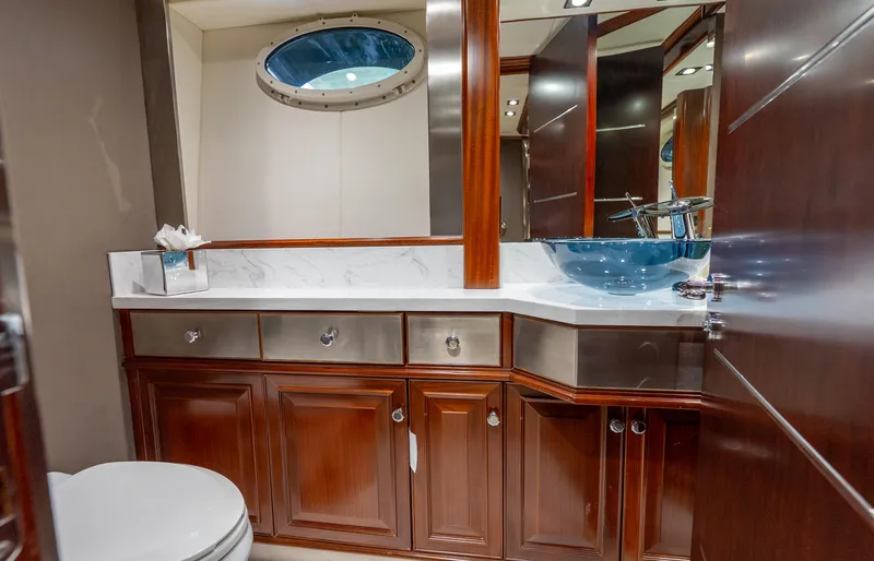 Slide: The Image of Palmer Johnson 120 2003 - 65