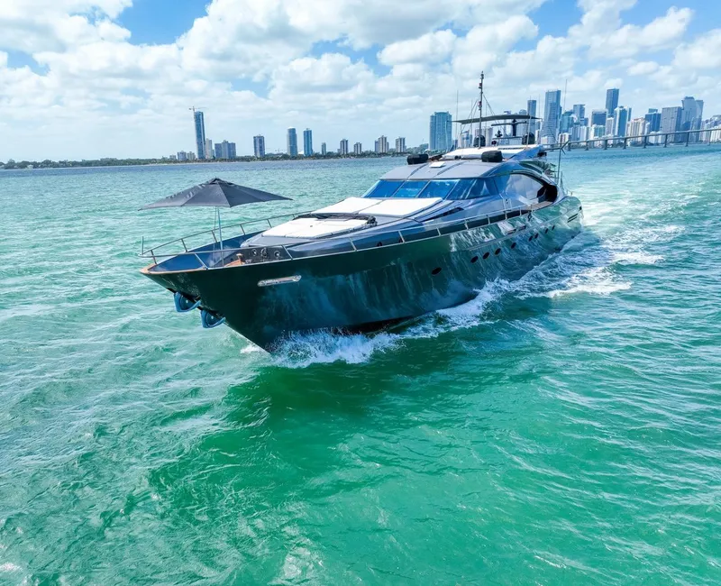 Slide: The Image of Palmer Johnson 120 2003 - 70