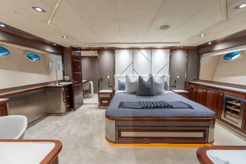 Slide: The Image of Owners Cabin - 8