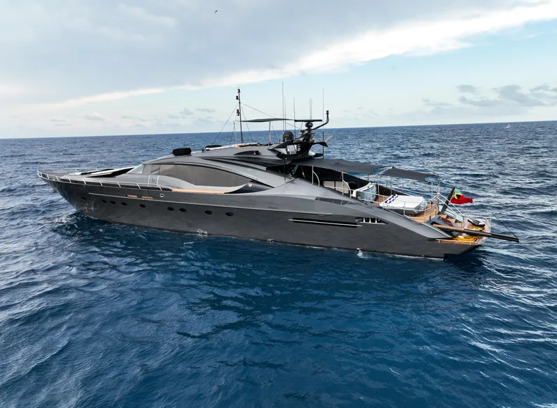 Slide: The Image of Palmer Johnson 120 2003 - 94