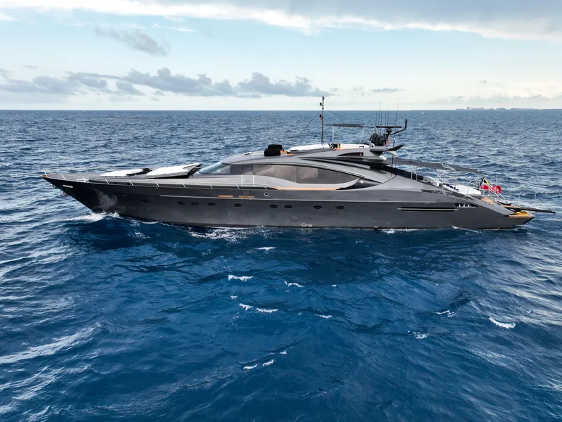 Slide: The Image of Palmer Johnson 120 2003 - 99