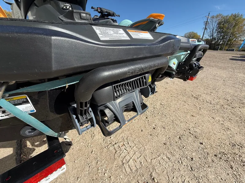 Slide: The Image of Sea-Doo GTX Limited 300 2016 - 11
