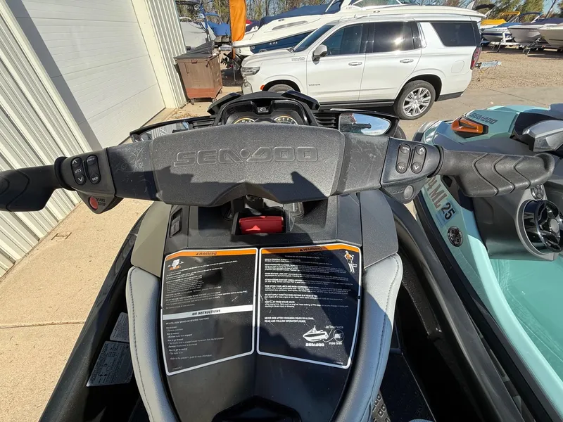 Slide: The Image of Sea-Doo GTX Limited 300 2016 - 6