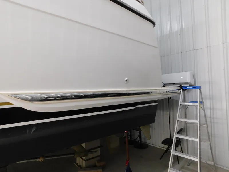 Slide: The Image of Tiara 3500 Express 1999 - 54