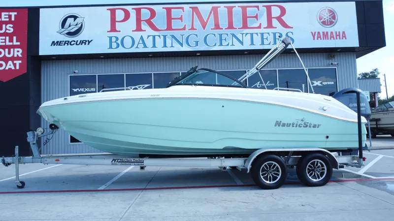 The Image of NauticStar 223 DC 2023 - 1