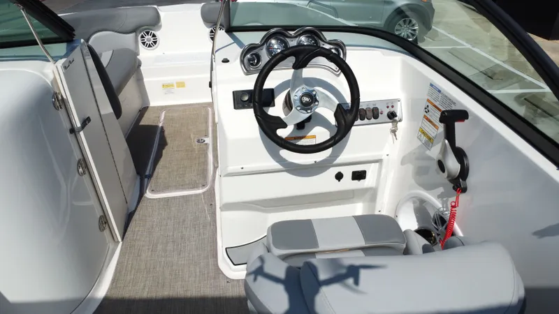 Slide: The Image of NauticStar 223 DC 2023 - 14