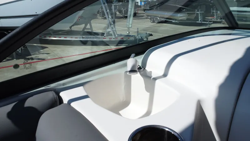 Slide: The Image of NauticStar 223 DC 2023 - 20