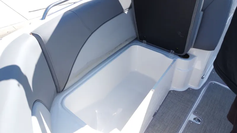 Slide: The Image of NauticStar 223 DC 2023 - 22