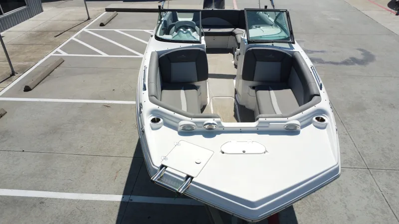 Slide: The Image of NauticStar 223 DC 2023 - 9