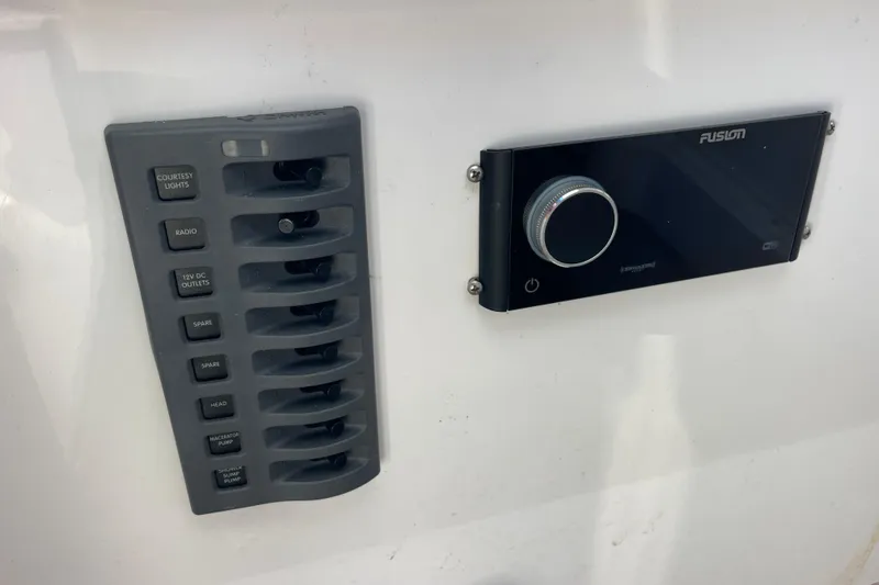 Slide: The Image of Control panel and audio system on 2018 Southport 33 FE boat. - 44
