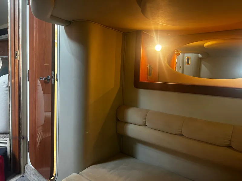 Slide: The Image of Sea Ray 400 Sundancer Sundacer 1998 - 16
