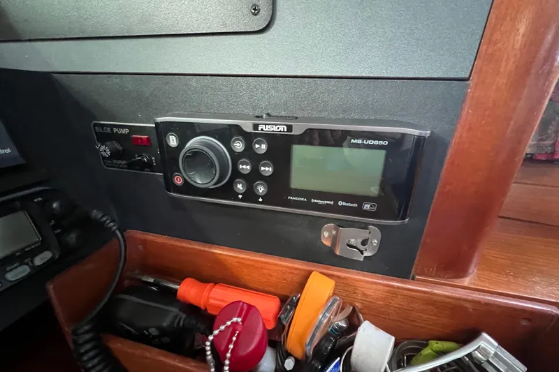 Slide: The Image of Fusion MS-UD650 stereo system on 1994 Beneteau Oceanis 351 sailboat dashboard. - 18