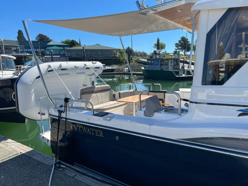 Slide: The Image of Cutwater C-28 2021 - 4